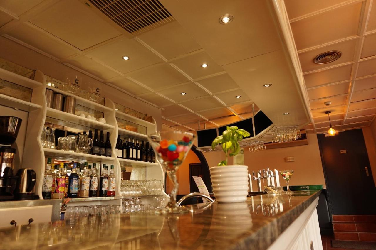 Le Bistrot D'Orange Hotell Orange  Eksteriør bilde
